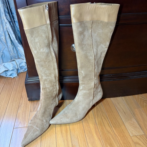 Banana Republic Tall suede & leather boots, tan, kitten heel, size 7, stunning! - Picture 3 of 16